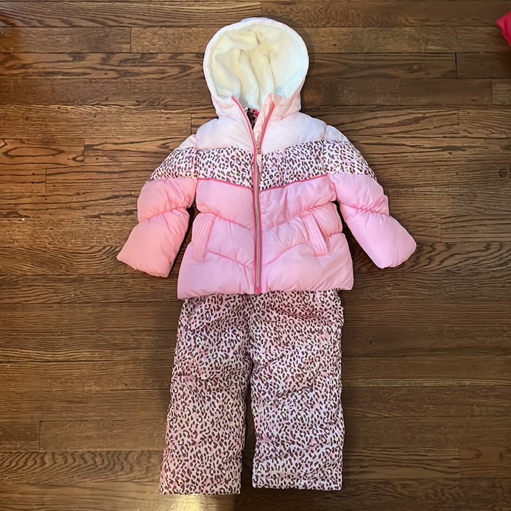 Nordstrom. Snowsuit pink leopard print with fleece lined winter coat. Size 2T